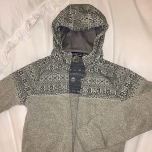 Grey Patagonia hoodie jacket
